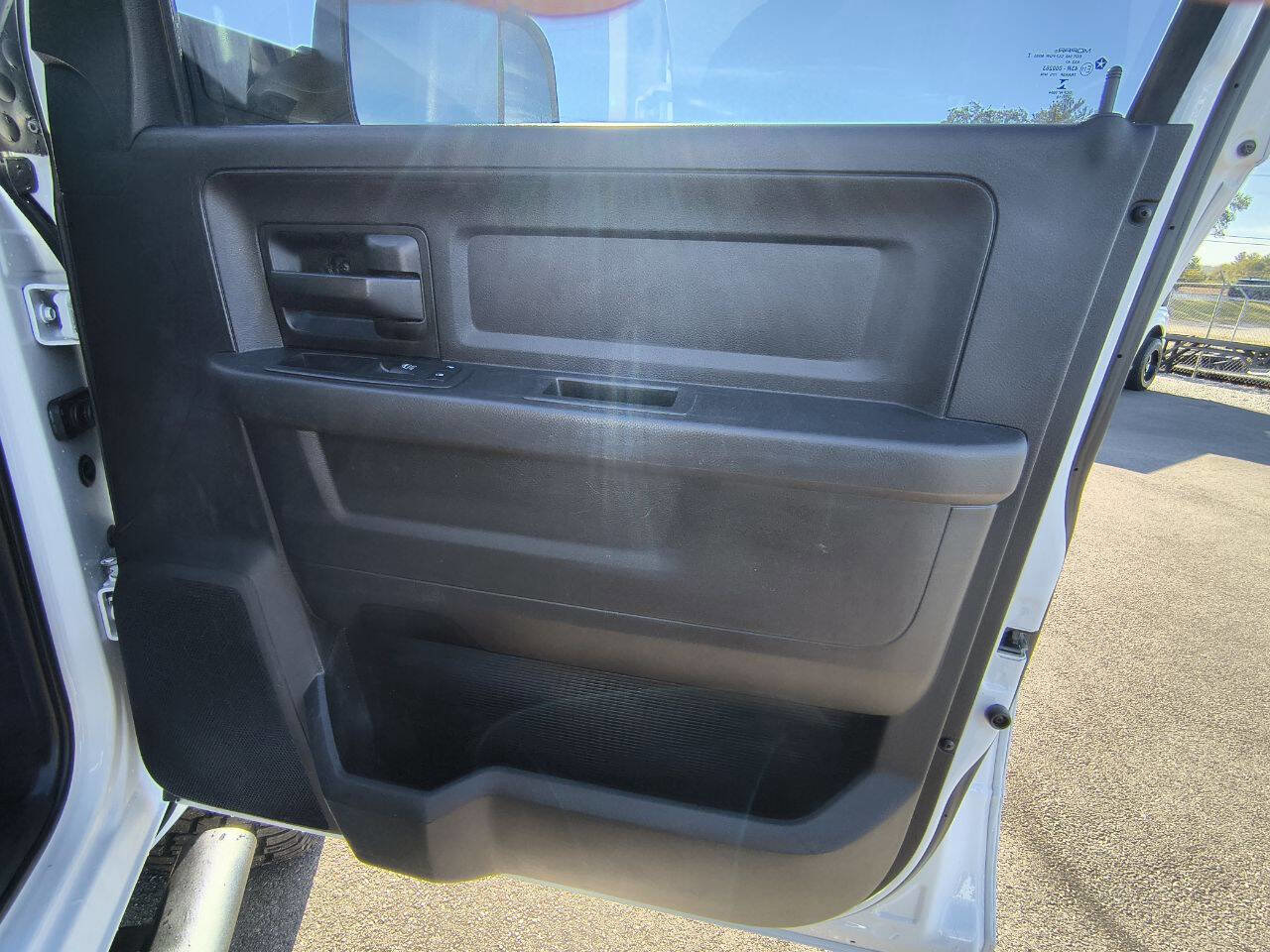 Used 2018 RAM 2500 Tradesman w/ Protection Group image 21