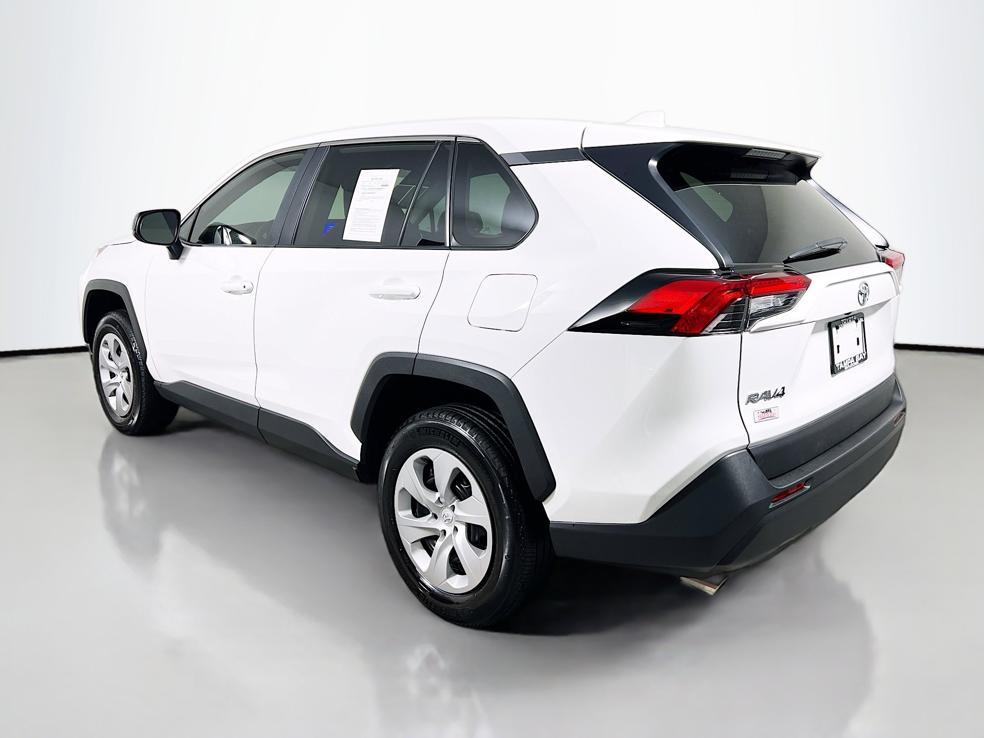 Used 2024 Toyota RAV4 LE image 8