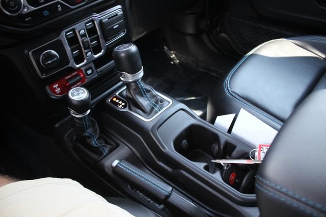Used 2023 Jeep Wrangler Unlimited Rubicon 4xe AWD/4WD image 10