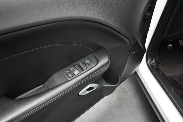Used 2016 Dodge Challenger R/T Scat Pack RWD image 16