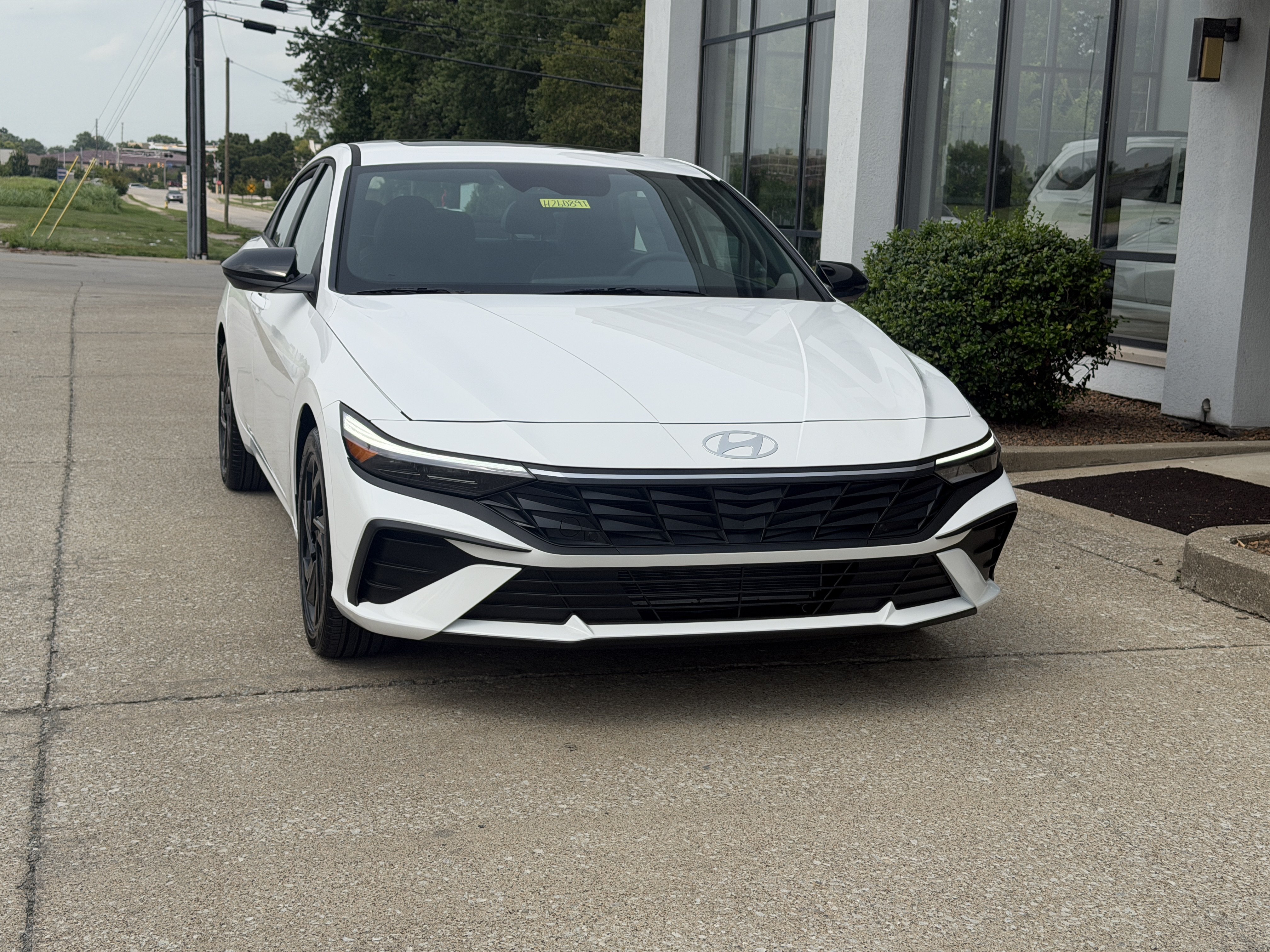 New 2026 Hyundai Elantra SEL Sport FWD image 13