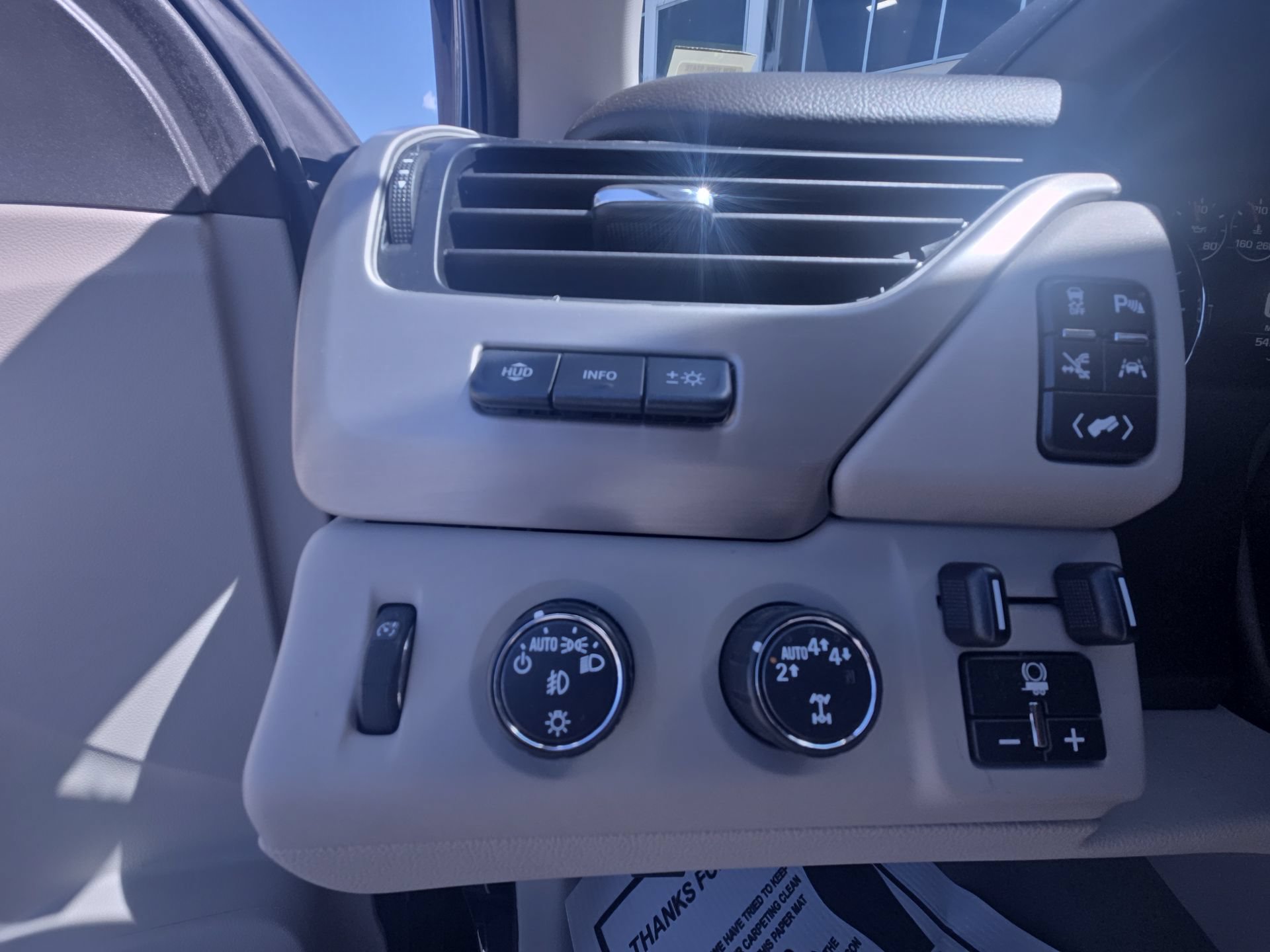 Used 2020 GMC Yukon Denali w/ Denali Ultimate Package AWD/4WD image 18
