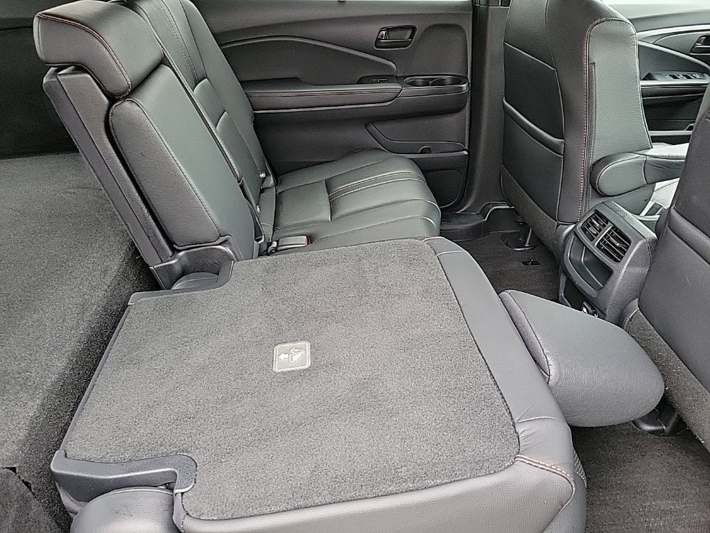 Used 2023 Honda Passport TrailSport image 11