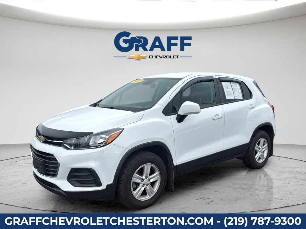 Used 2021 Chevrolet Trax LS w/ Tint and Cruise Package AWD/4WD image 13