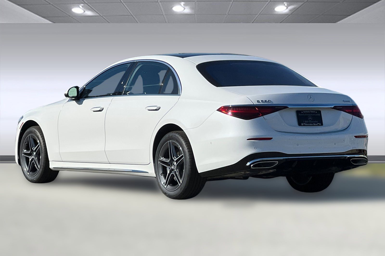 New 2026 Mercedes-Benz S 580 4MATIC Sedan image 3