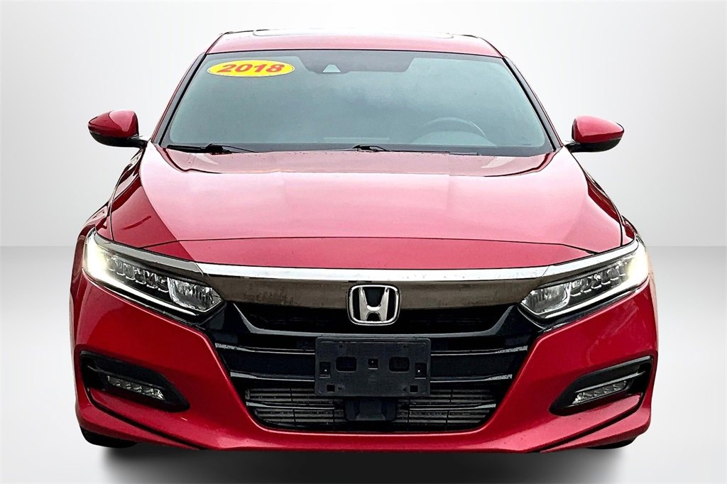 Used 2018 Honda Accord Sport image 2