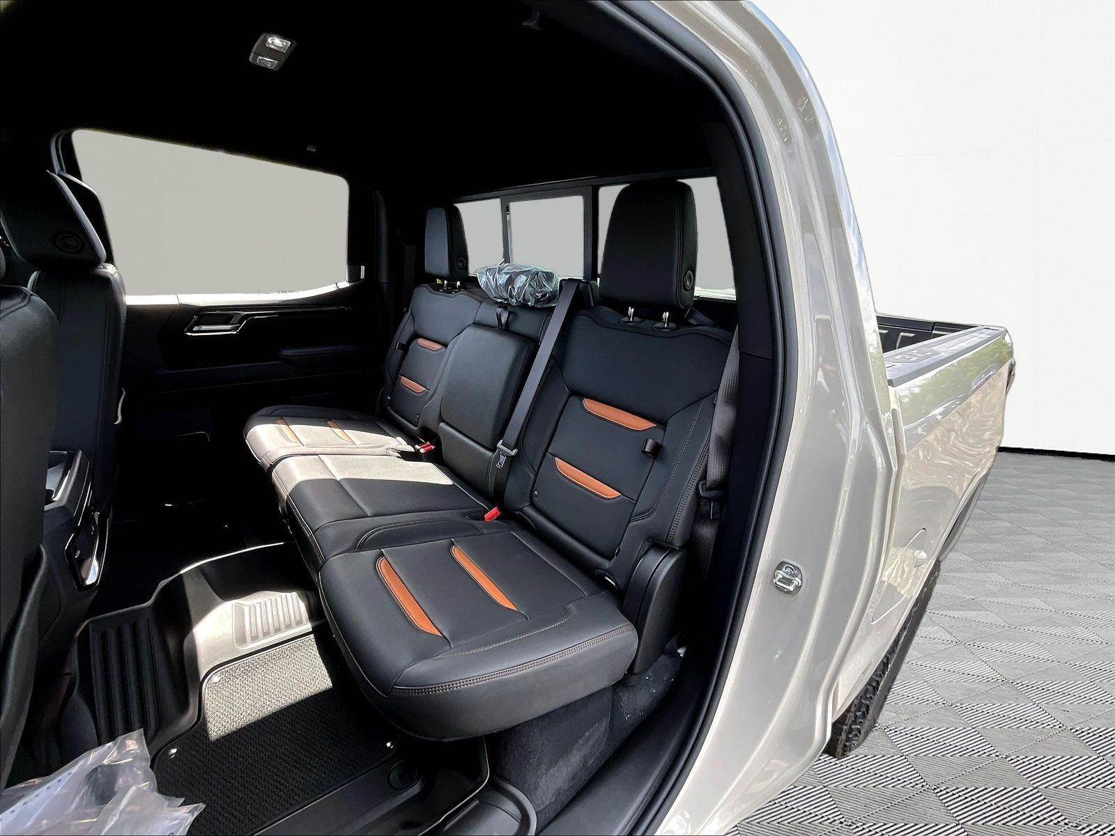 New 2026 GMC Sierra 1500 AT4 w/ AT4 Premium Package AWD/4WD image 17