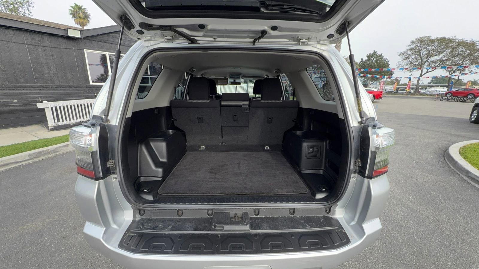 Used 2016 Toyota 4Runner SR5 image 34