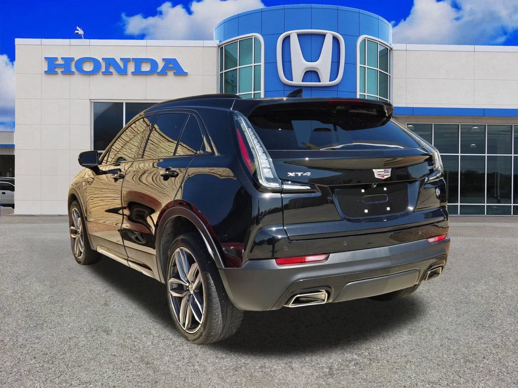 Used 2022 Cadillac XT4 Sport FWD image 4