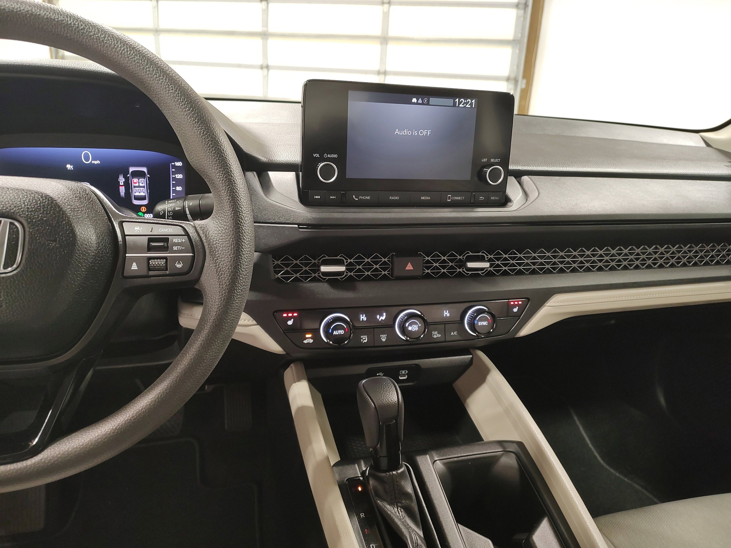 Used 2025 Honda Accord SE image 7