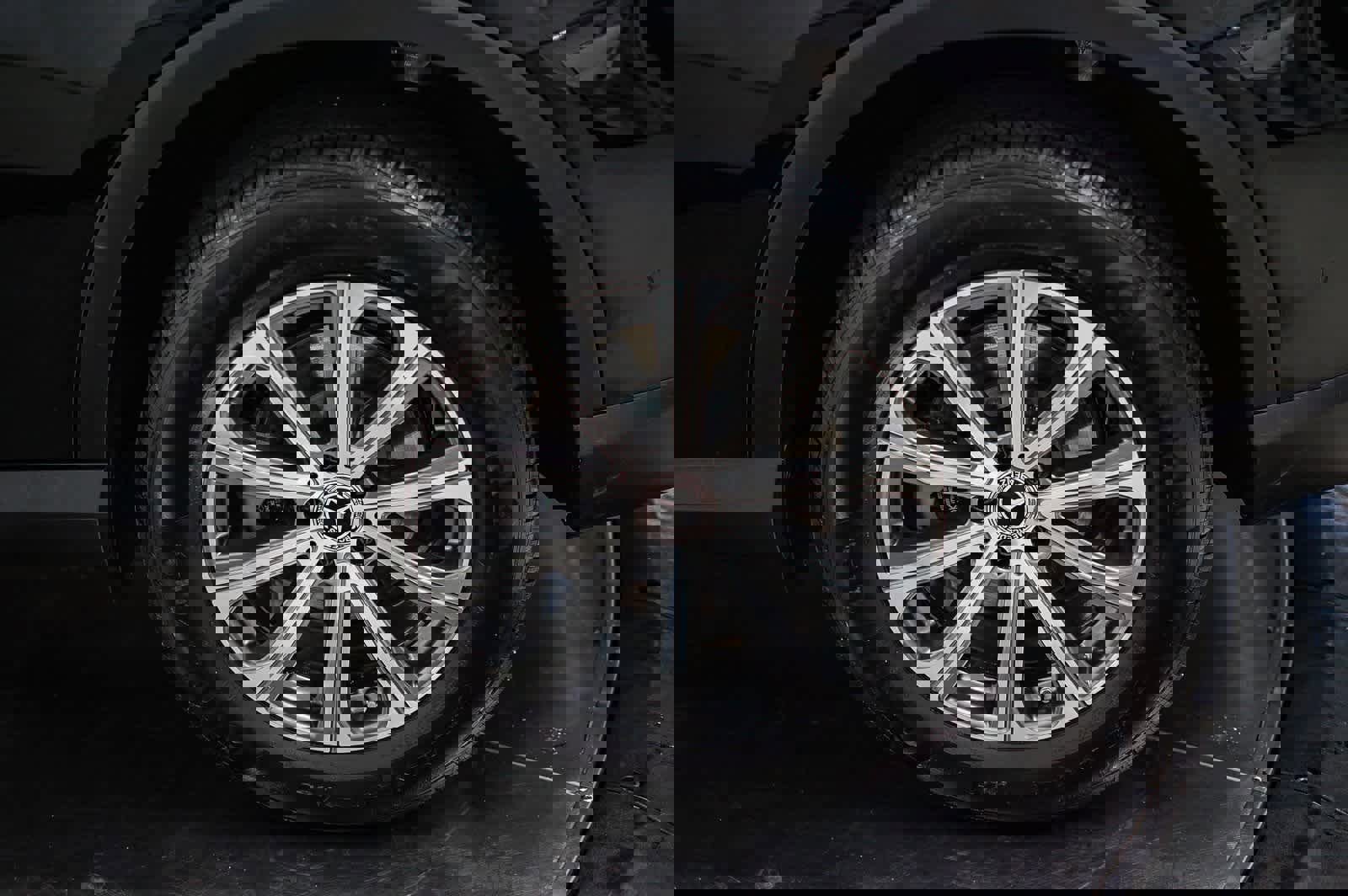 Certified 2025 Mercedes-Benz GLC 300 image 10