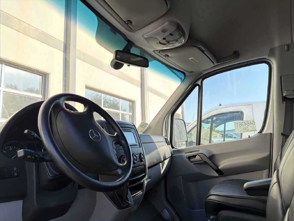 Used 2011 Mercedes-Benz Sprinter 2500 image 6