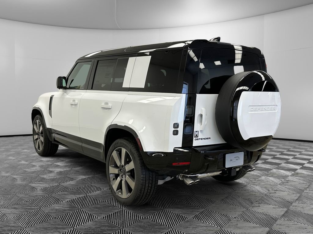 New 2026 Land Rover Defender 110 V8 AWD/4WD image 3
