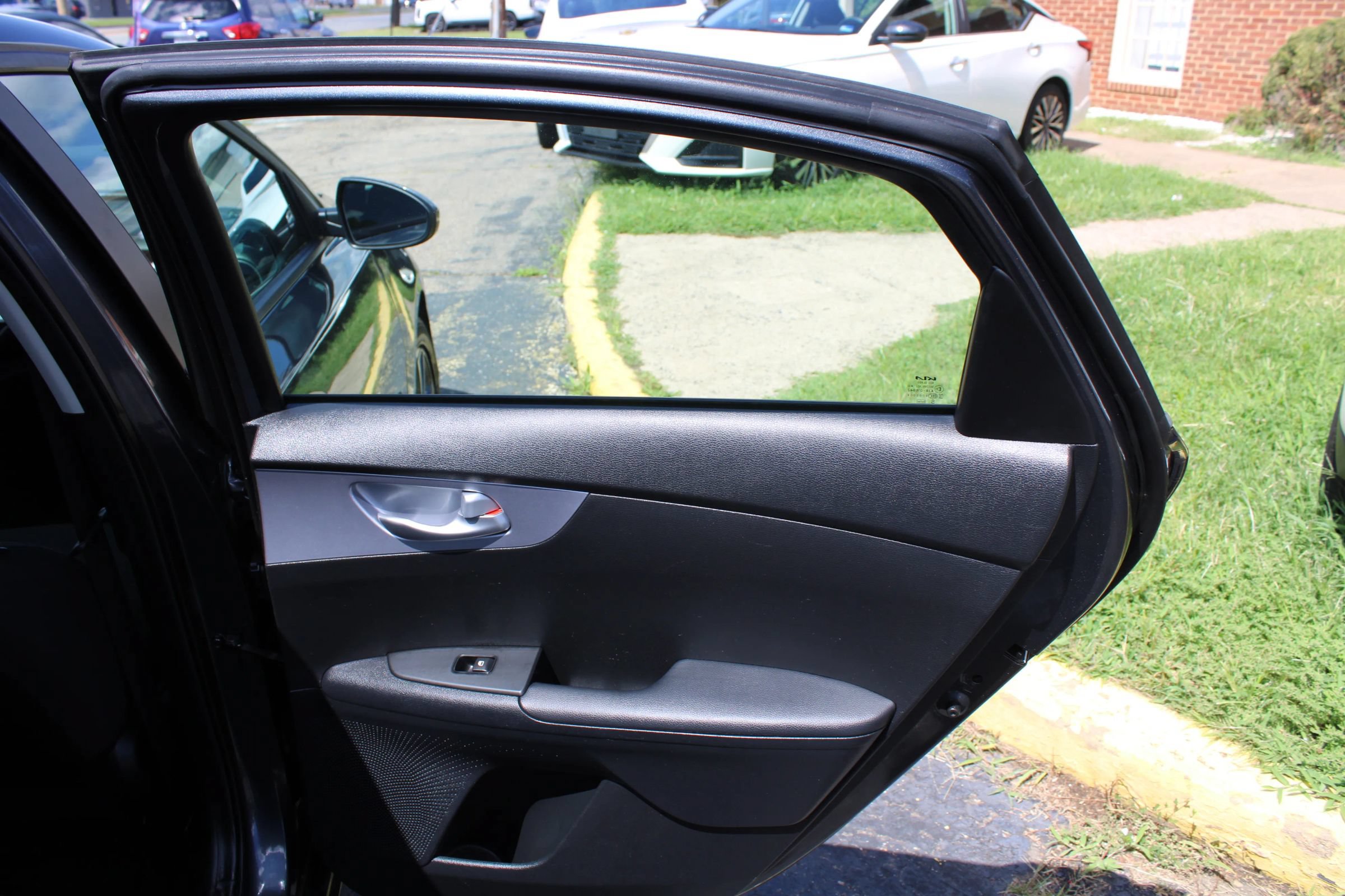 Used 2024 Kia Forte LXS FWD image 21
