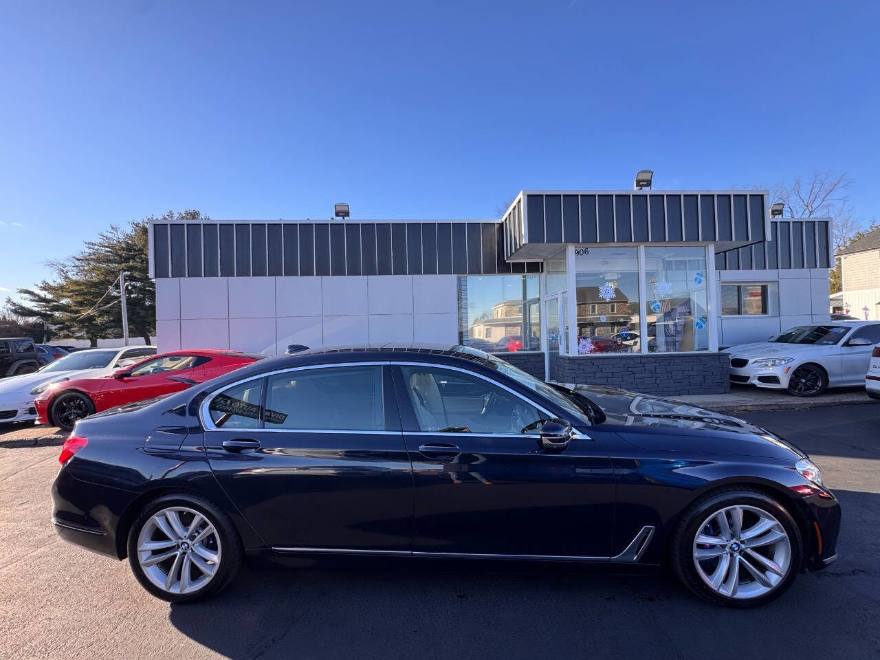 Used 2016 BMW 750i xDrive AWD/4WD image 9