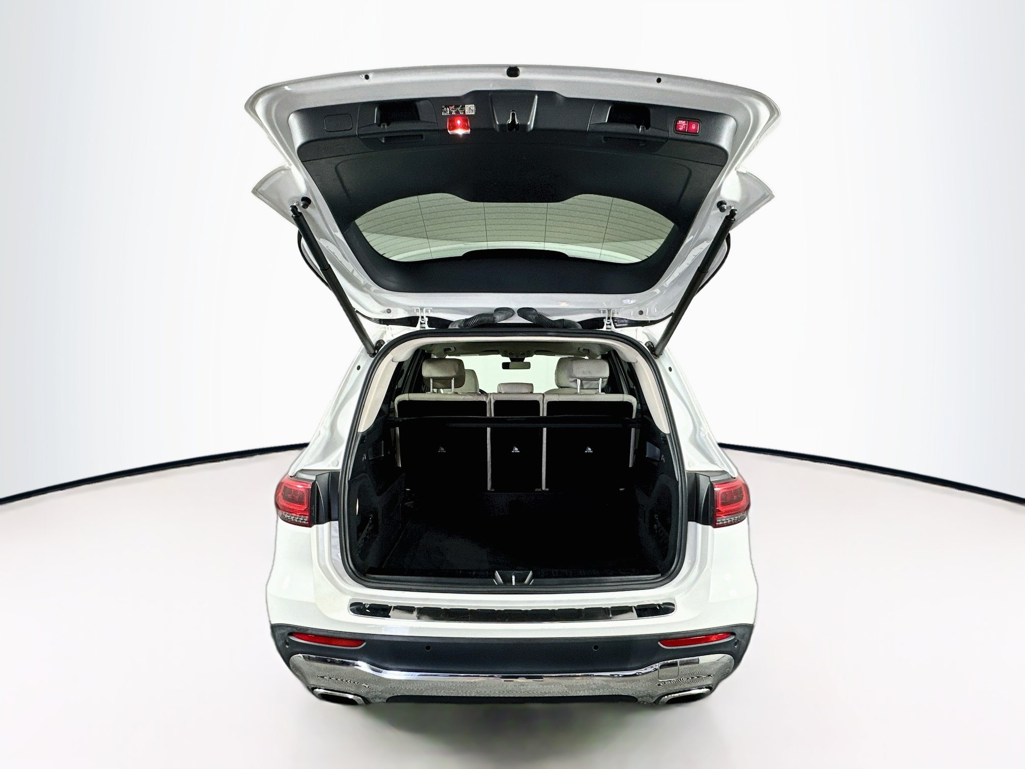 Used 2023 Mercedes-Benz GLB 250 4MATIC image 29