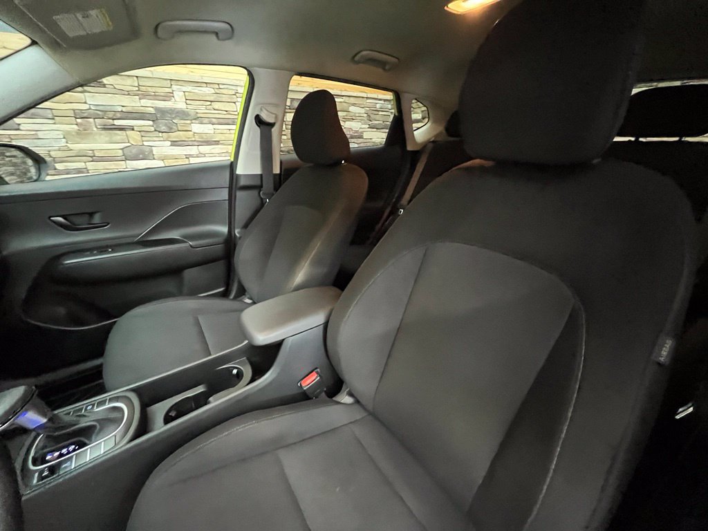 Used 2024 Hyundai Kona SEL AWD/4WD image 16