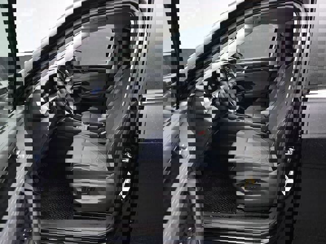 New 2026 Volkswagen Tiguan SE image 9