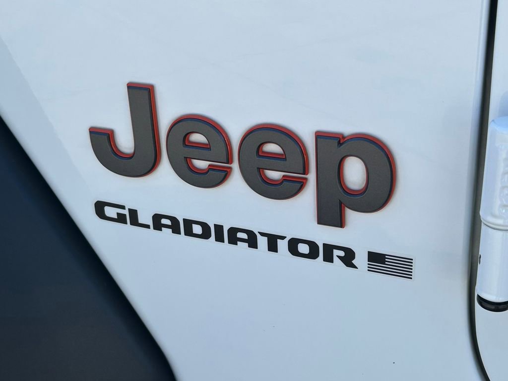 Used 2024 Jeep Gladiator Mojave w/ Safety Group image 12