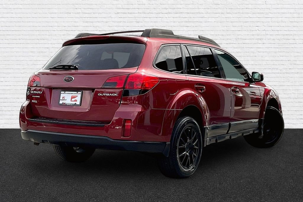 Used 2013 Subaru Outback 2.5i Premium AWD/4WD image 6