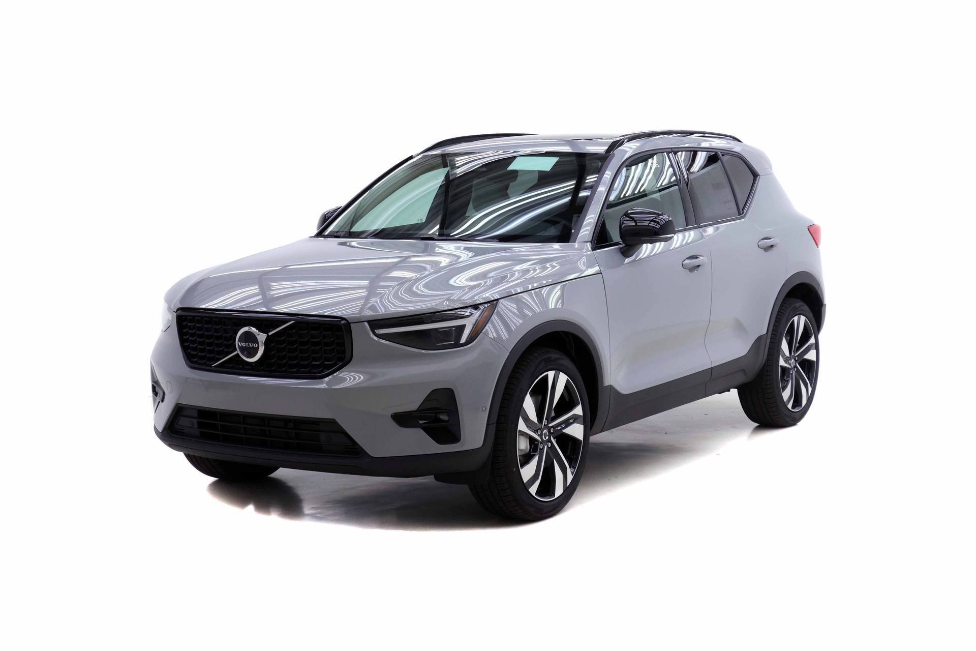 New 2026 Volvo XC40 B5 Ultra w/ Protection Package Premier AWD/4WD image 1