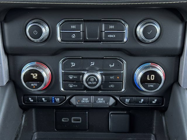 Certified 2024 GMC Yukon XL SLT RWD image 19