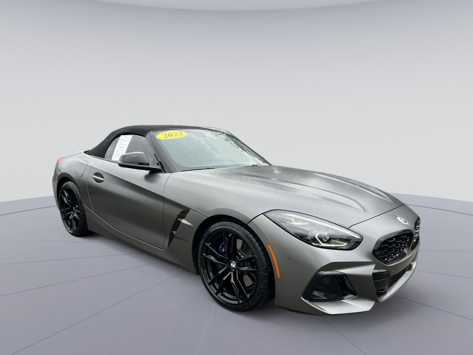 Used 2023 BMW Z4 M40i w/ Premium Package image 11