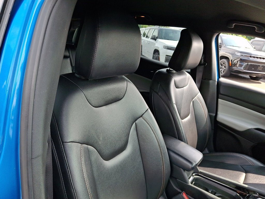 Certified 2024 Jeep Compass Limited AWD/4WD image 13