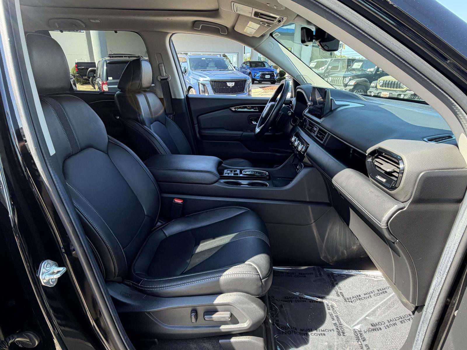 Used 2024 Honda Pilot Touring image 32
