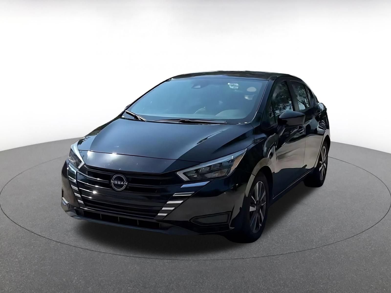 Used 2025 Nissan Versa SV FWD image 6