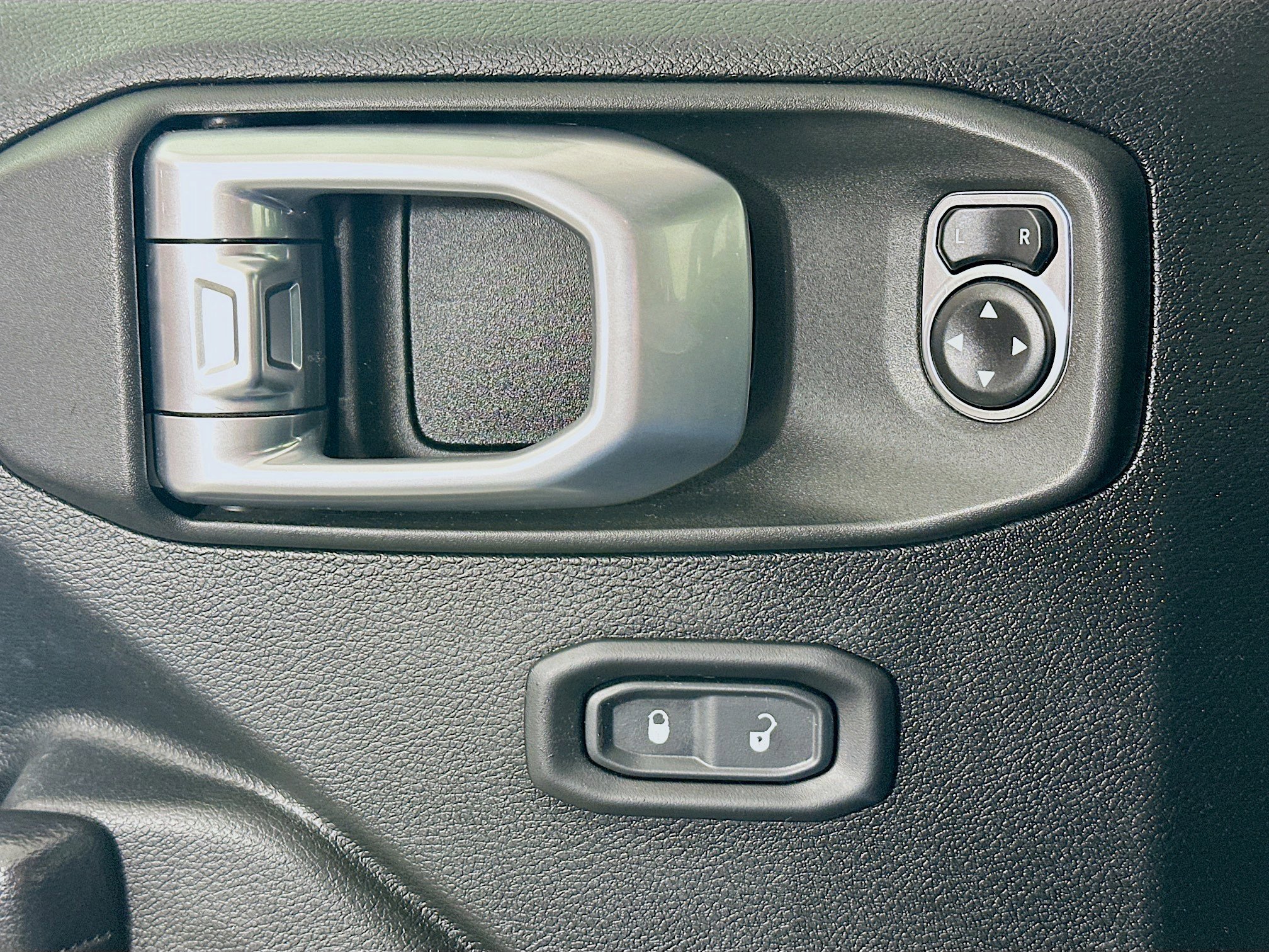 Used 2020 Jeep Wrangler Unlimited Sport S image 19