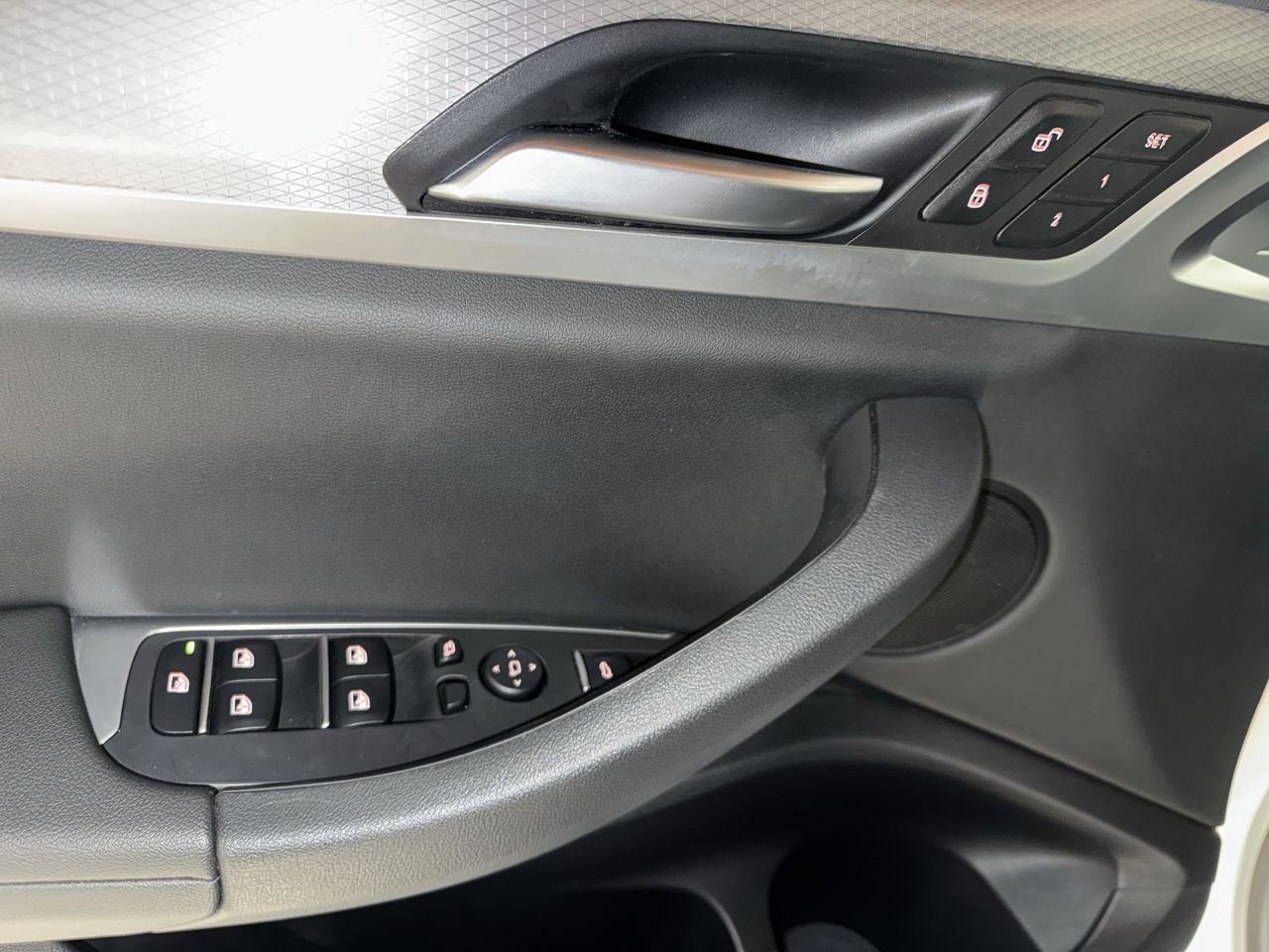 Used 2018 BMW X3 M40i image 20