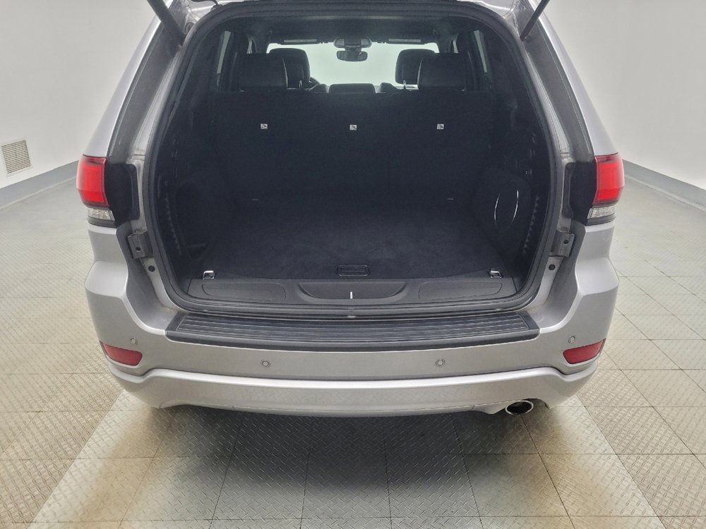 Used 2019 Jeep Grand Cherokee Altitude AWD/4WD image 29
