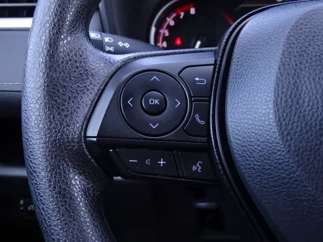 Certified 2025 Toyota RAV4 LE FWD image 36