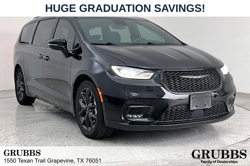 Used 2021 Chrysler Pacifica Touring w/ S Appearance Package