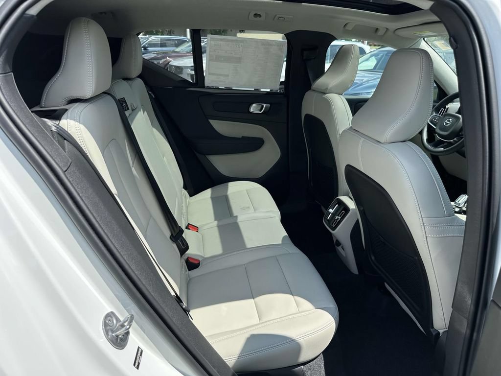 New 2026 Volvo XC40 B4 Plus w/ Protection Package Premier FWD image 12