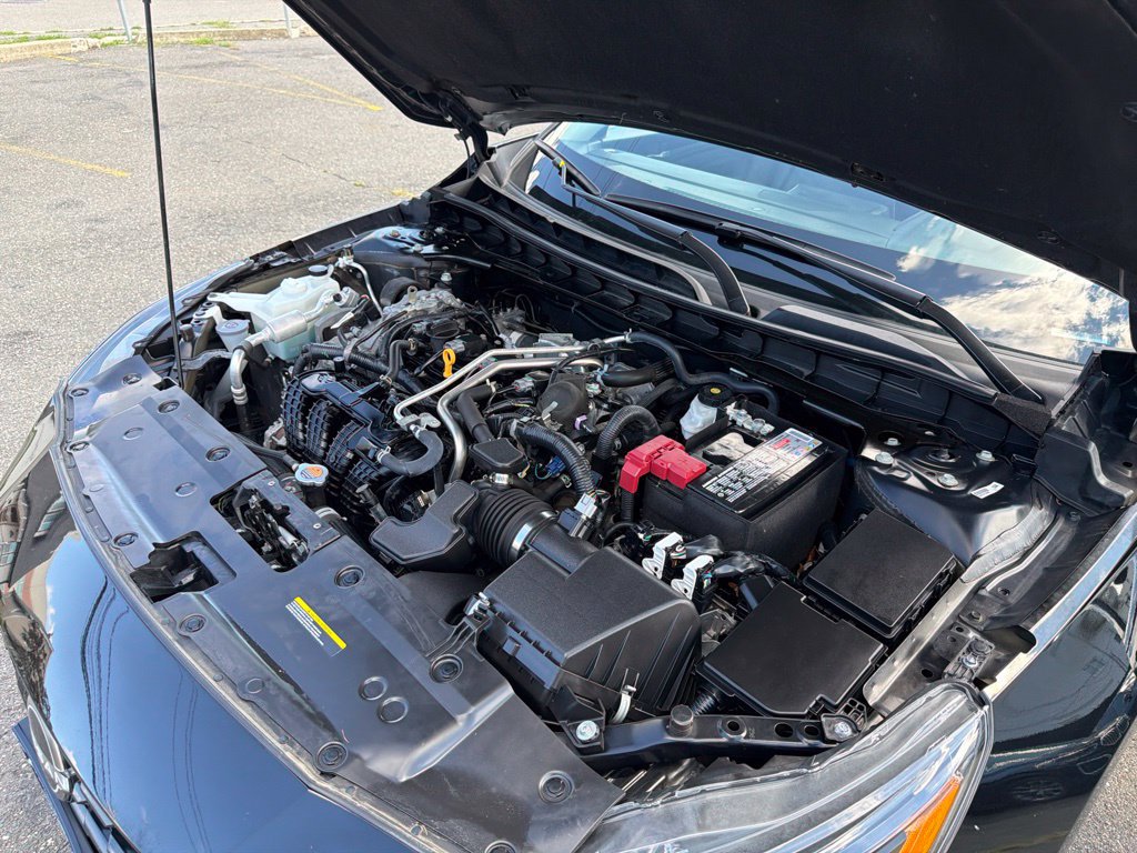 Used 2024 Nissan Altima 2.5 SR FWD image 40