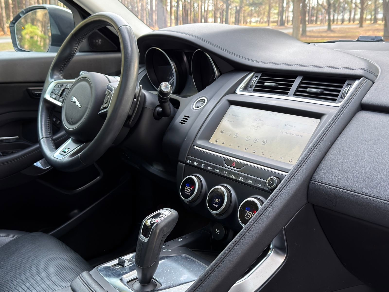 Used 2020 Jaguar E-PACE image 19