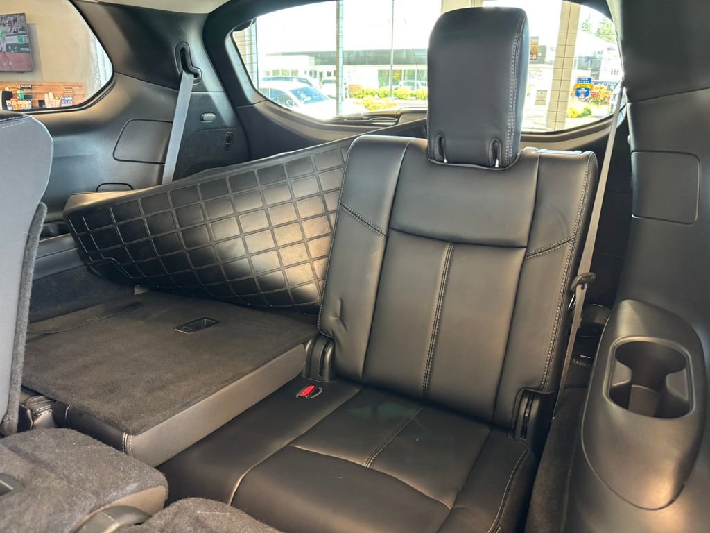 Used 2019 Nissan Pathfinder SL AWD/4WD image 29