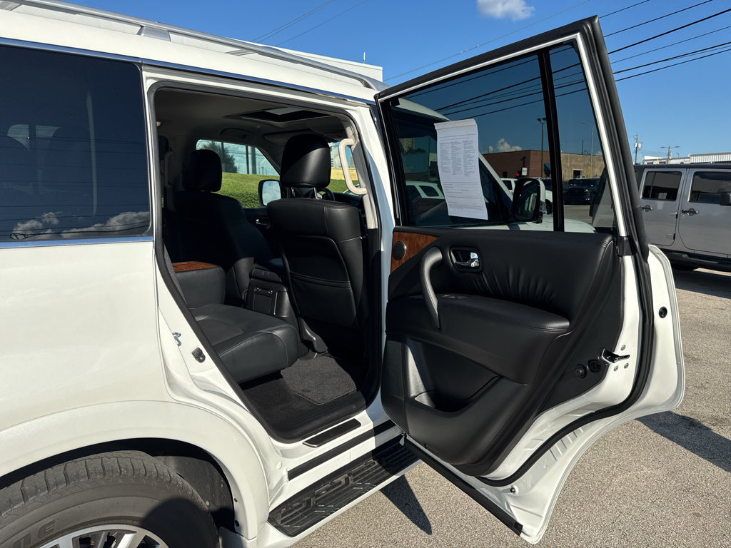 Used 2024 Nissan Armada SL w/ Captain's Chairs Package RWD image 14