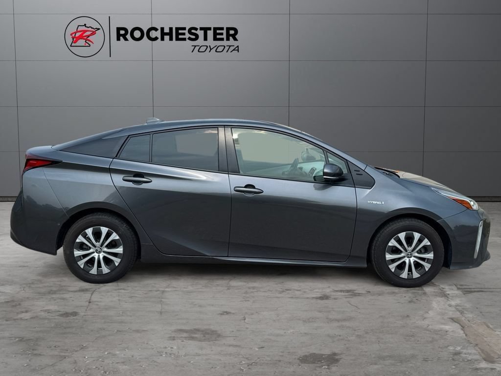 Used 2022 Toyota Prius XLE w/ Advanced Technology Package AWD/4WD image 6