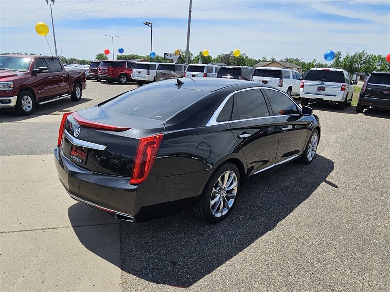 Used 2013 Cadillac XTS Premium FWD image 3