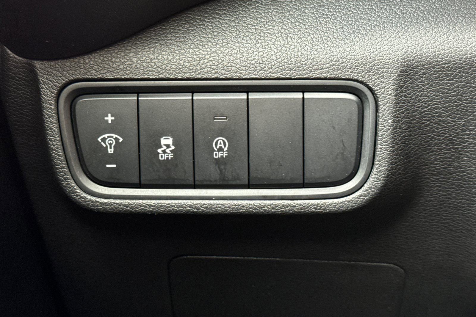 Used 2023 Kia Soul LX w/ LX Technology Package image 28