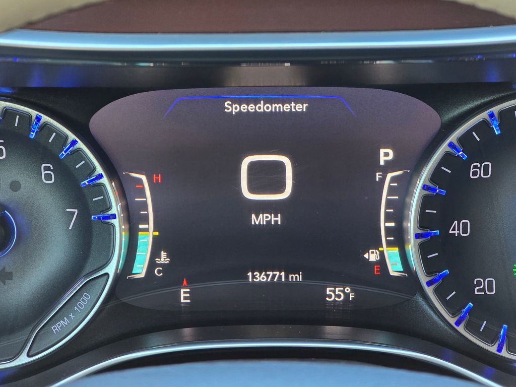 Used 2017 Chrysler Pacifica Limited w/ Tire & Wheel Group image 31