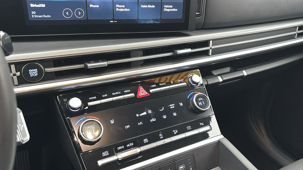 Used 2025 Hyundai Santa Fe SEL image 20