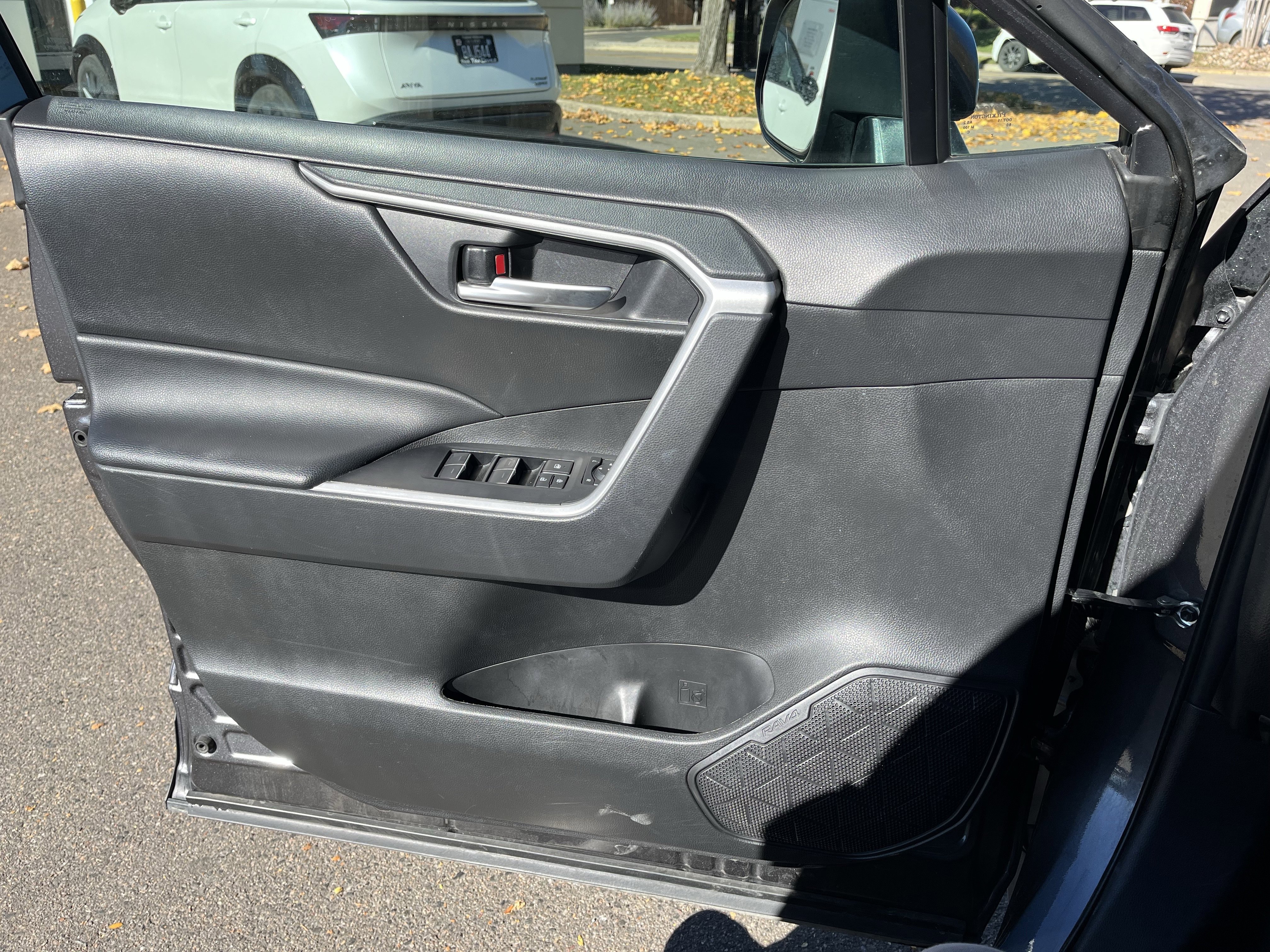 Used 2024 Toyota RAV4 XLE image 12