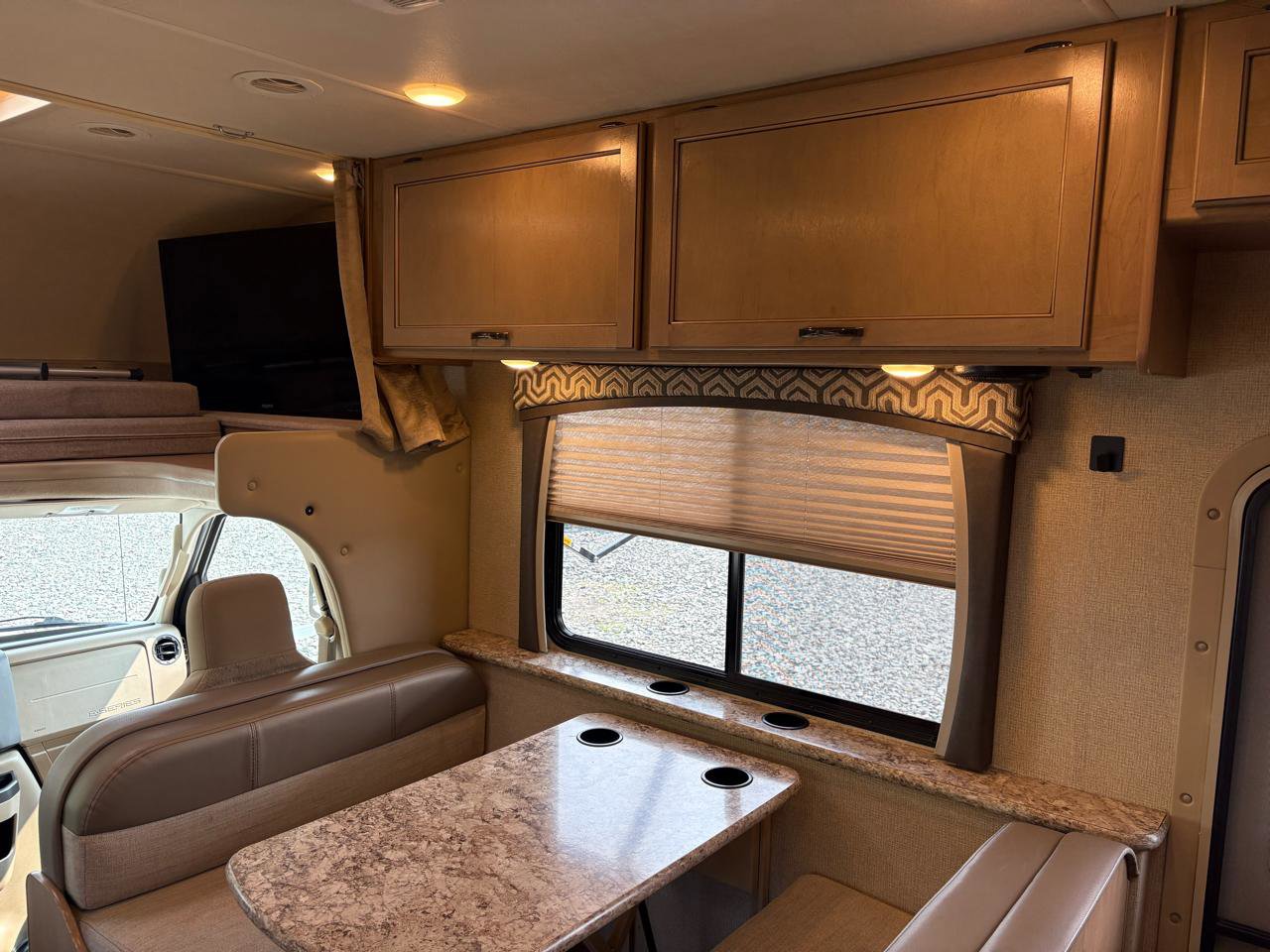 Used 2018 Ford E-450 and Econoline 450 Super Duty w/ Motorhome Prep Package RWD image 50