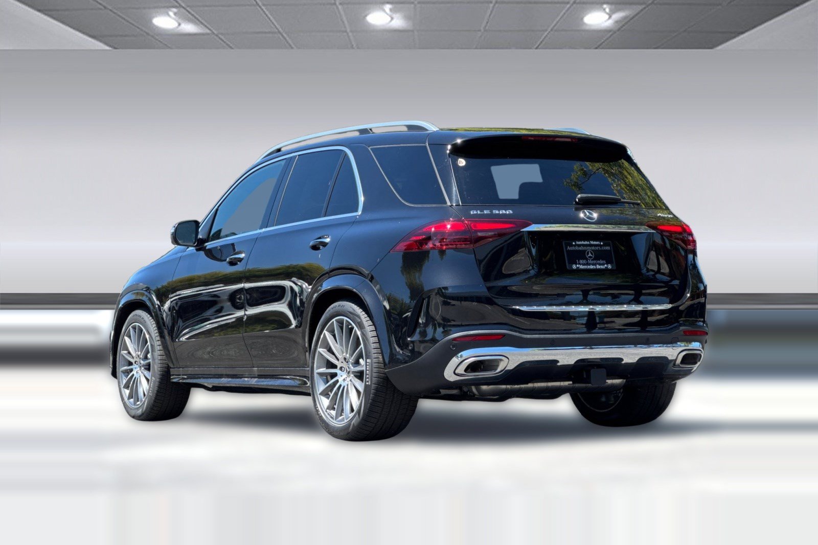 New 2026 Mercedes-Benz GLE 580 4MATIC image 3