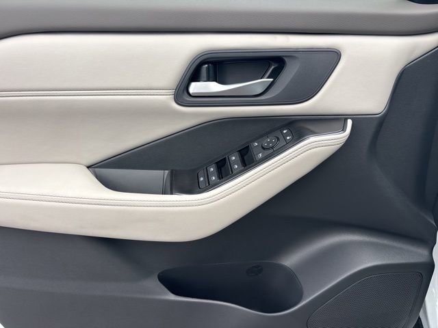 New 2026 Nissan Rogue SV image 20