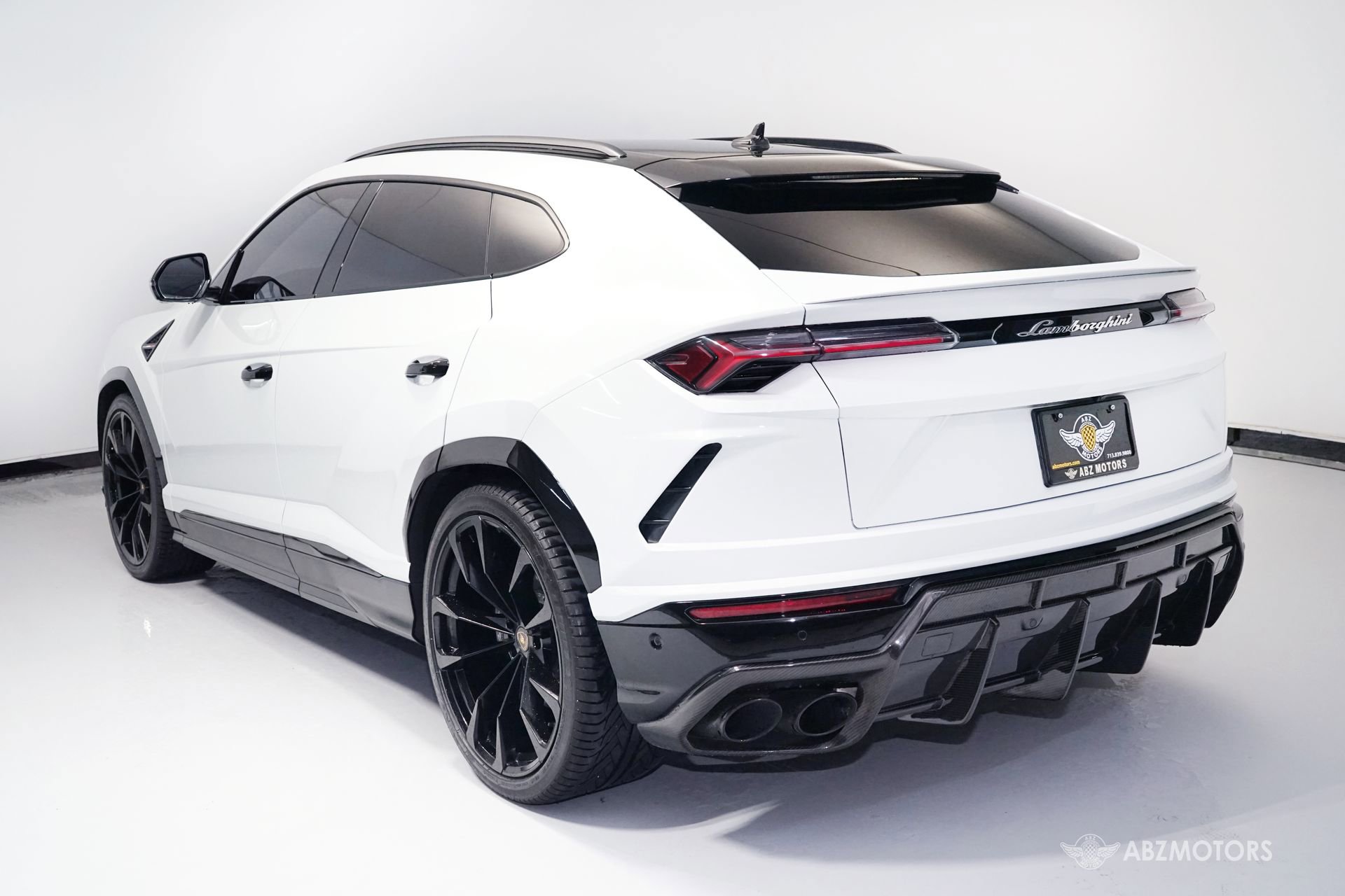 Used 2020 Lamborghini Urus image 7